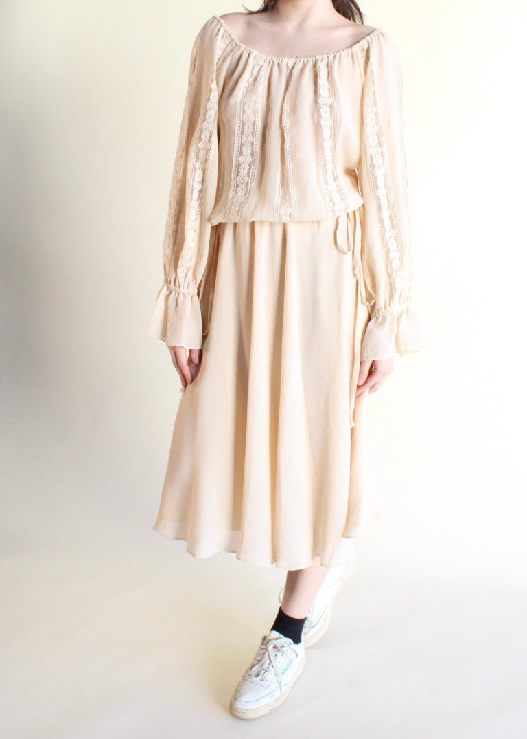 Vintage Peasant Dress D0421