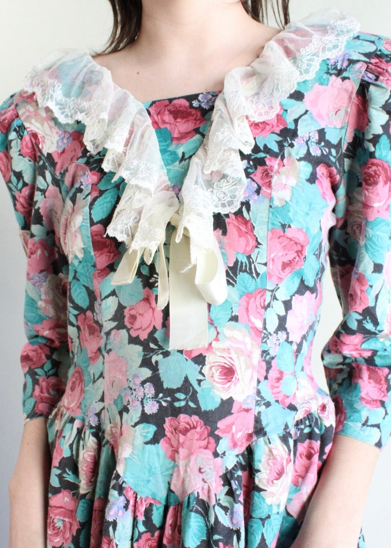 Vintage Floral Dress D0461