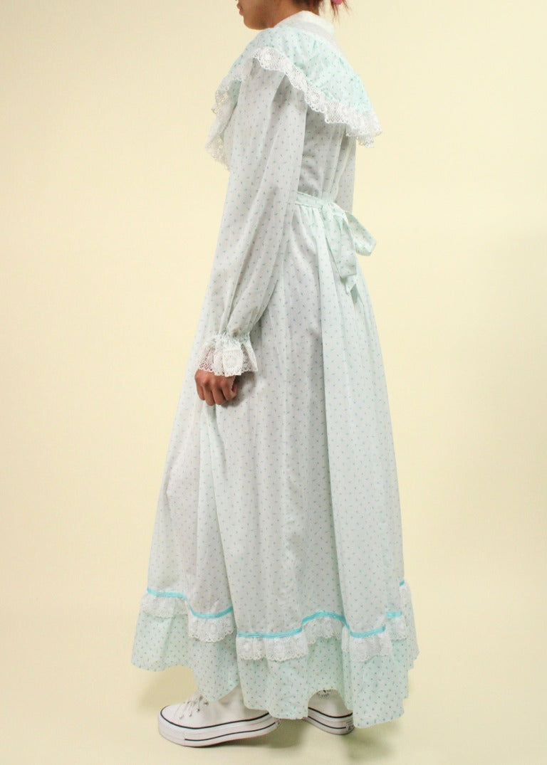 Vintage Floral Gown D0057