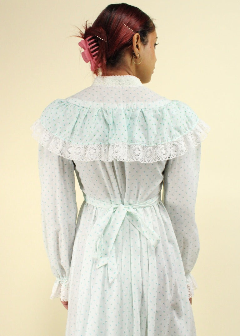 Vintage Floral Gown D0057